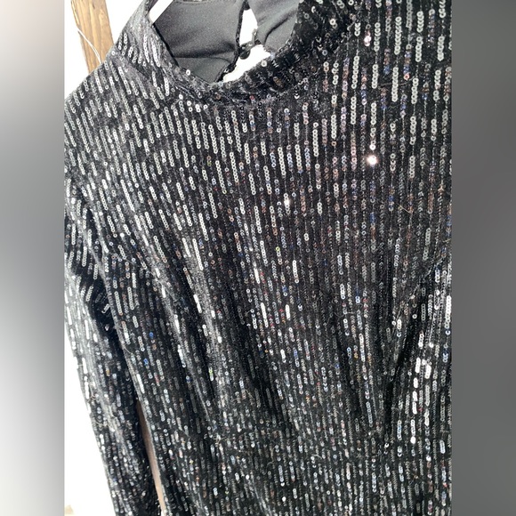 Black sequin dress - Picture 3 of 5